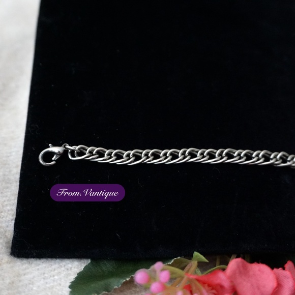 🐎 VINTAGE Horse Shoes with Blue Gem Charm Silver Chain Bracelet 📿 - Picture 4 of 5